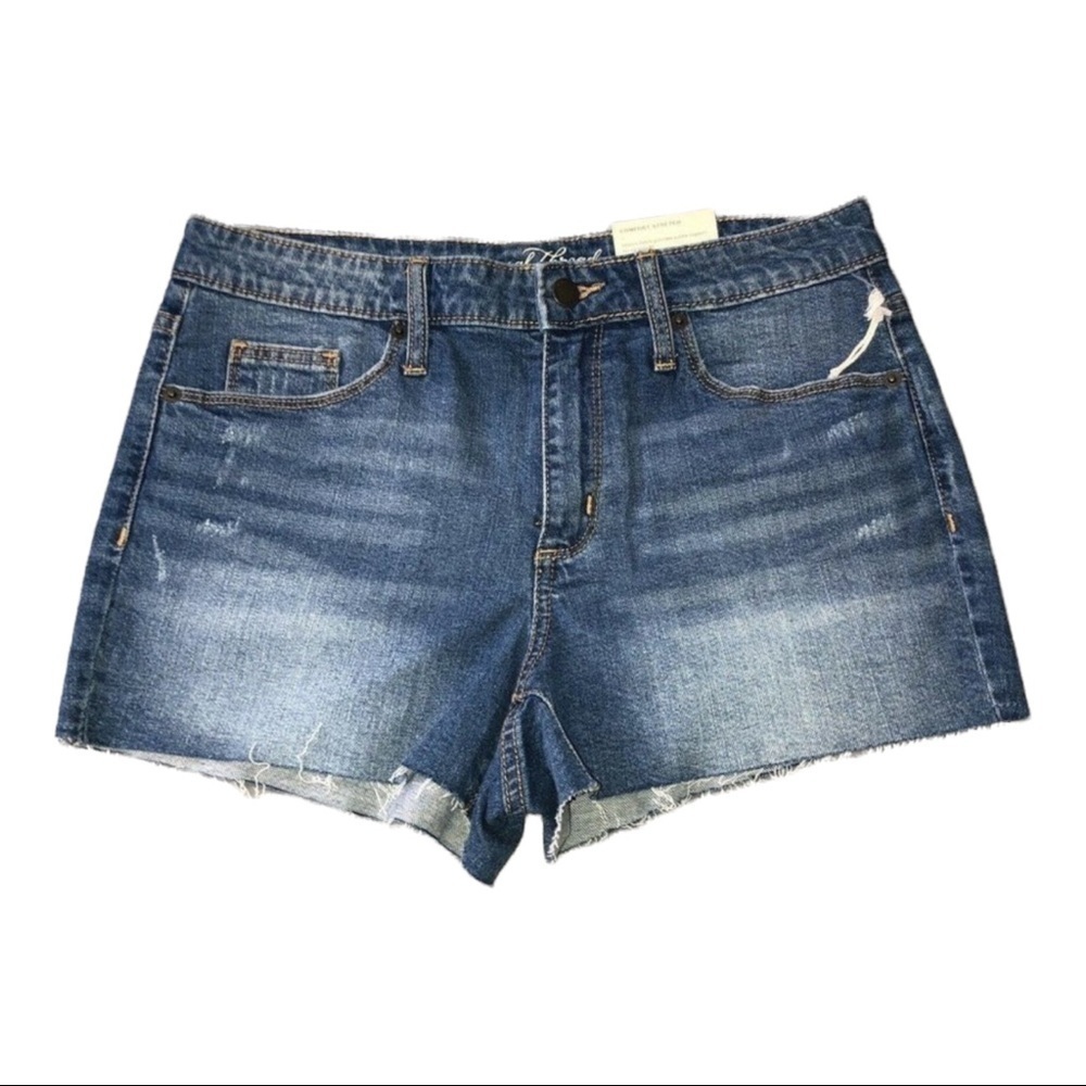 NWT UNIVERSAL THREAD High-Rise Medium Wash Denim Jean Shorts Sz 6